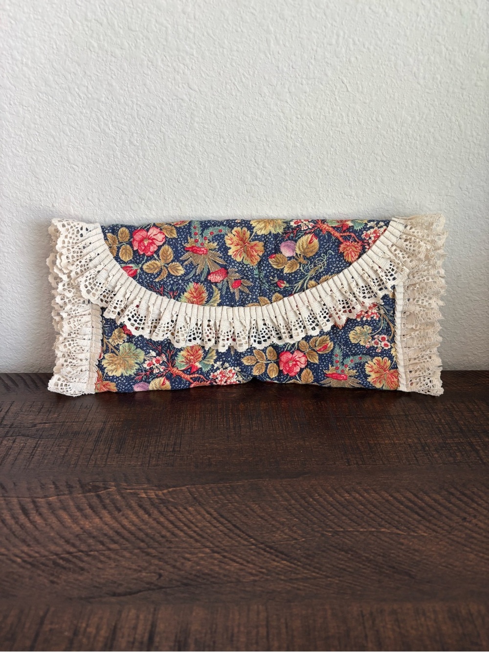Vintage Floral Print Fabric Envelope Pouch w/ Lace Trim